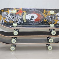 Jual Skateboard maple black skull Murah