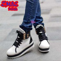 sepatu kets sneaker hitam putih black keren fashion murah unik