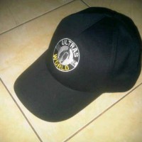 Topi ULTRAS WORLD