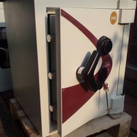 Brankas Chubb safe king cobra 2