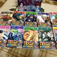 Komik one punch man asli dari jepang belom terbit di inidonesia.
