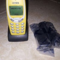 hp djadul unik nokia 3315/3310 + carger