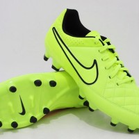Sepatu Bola Nike Tiempo Genio Leather FG Green Original