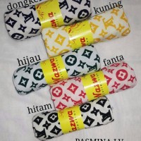 hijab jilbab pashmina monokrom
