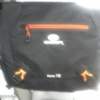 TAS SLEMPANG EIGER MEDIO 18