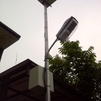 KAP LAMPU PJU SOLAR SEL MINI LENGKAP DG LAMPU DC 12V 5 WATT