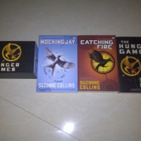 Jual novel 2nd mulus HUNGER GAMES BOX SET Murah