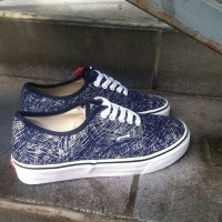 vans authentic motif vans authentic motif