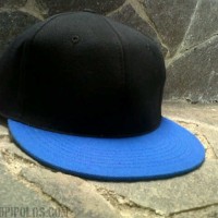 topi snapback hiphop polos harga grosir biru hitam dan hitam biru