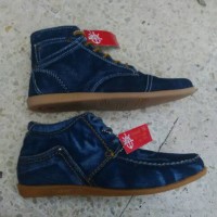 sandal sepatu boots pria denim levis murah