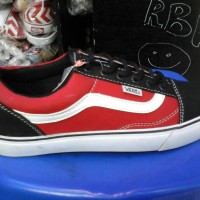 sepatu vans oldscool murah warna merah hitam + box