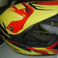 helm ahrs cargloss yellow black