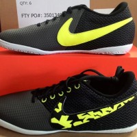 Sepatu Futsal NIKE ELASTICO PRO III IC 685360-001