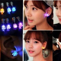 Anting LED berwarna