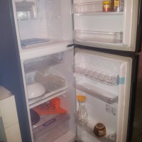 Lemari Es (Kulkas Bekas) SAMSUNG 2 Pintu RT2BSR