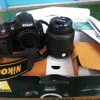 Kamera Nikon D5100 lensa kit + Tripod - Mulus banget lengkap