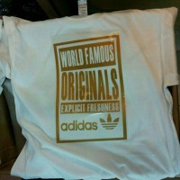 KAOS ADIDAS WORLD FAMOUS