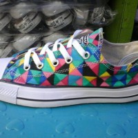 Murah sepatu converse low motif + box