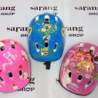 Helm Sepeda,Sepatu Roda gambar Hello Kitty, Princes, Ben 10, Angry Bir