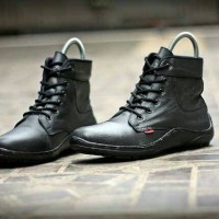 Sepatu boot pria kulit paling murah kualitas kulit kickers