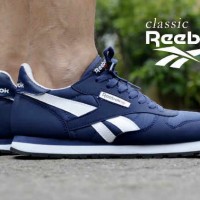 Sepatu reebok casual sporty olahraga running basket kuliah kerja 8