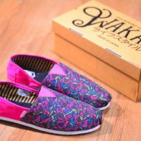 sepatu casual kuliah santai WAKAI GRADE ORIGINAL MURAH