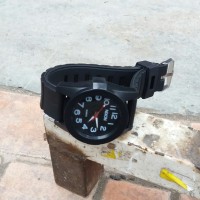 JAM TANGAN NIXON WANITA TERBARU RUBBER WARNA HITAM