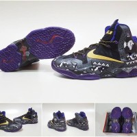 SEPATU BASKET NIKE LEBRON 11 BHM