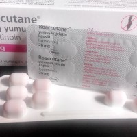 Jual OBAT JERAWAT ROACCUTANE 20MG ORIGINAL ROCHE TURKI Murah