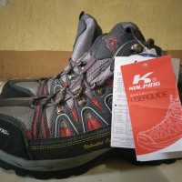 sepatu gunung kolping