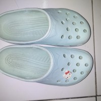 sepatu sandal crocs original asli warna biru telur asin
