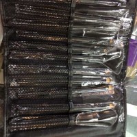 AMARA Kuas Makeup