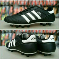 Sepatu bola Adidas Copa mundial/Clasic terlaris super mantap.