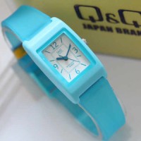 Jam Tangan ori perempuan biru Q&Q VP33 QQ VP-33j rubber kotak casual