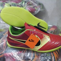 sepatu futsal nike gato merah