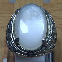 Cincin Batu Permata Biduri Bulan