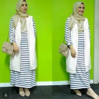 shireen hijab fit L . CC