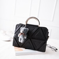 424188 BLACK TAS HITAM SIMPLE CEWEK JEPANG FREE GANTUNGAN BONEKA LUCU