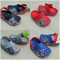 sepatu sandal crocs anak laki