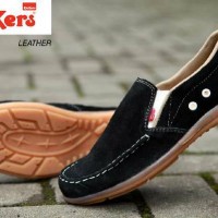 Beli Sepatu Casual Santai Pria Keren Kickers Slop Suede Hitam Baru