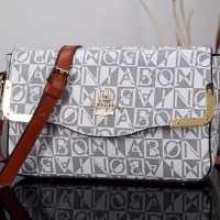 Tas Bonia Selempang 3277# bahan kulit seprem