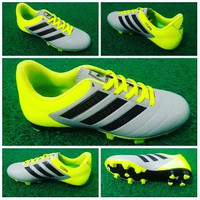 SEPATU BOLA ADIDAS COPA MUNDIAL NEW
