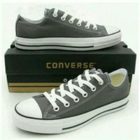 Sepatu Casual Converse Warna Abu Model Pendek u/ pria wanita unisex ca