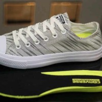 SEPATU CASUAL PRIA MURAH CONVERSE CHUCK TAYLOR IMPORT PUTIH MOTIF II