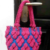 Tas Rajut Benang Kur Pink - Tas Unik - Kerajinan Tangan