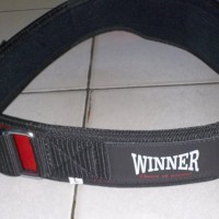 tali pinggang/sabuk angkat beban/besi/barbell/weight lifting belt