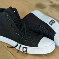 Free Bonus !!! Sepatu Casual Murah Converse Original Terbaru