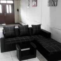sofa minimalis hitam kwalitas bagus kayu rawa full busa