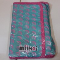 Komik Hai Miiko! 28 Premium Edition (Bonus Pouch)