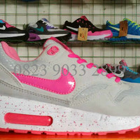 SEPATU MURAH NIKE - AIRMAX ONE WOMEN EDISI TERBARU 05
